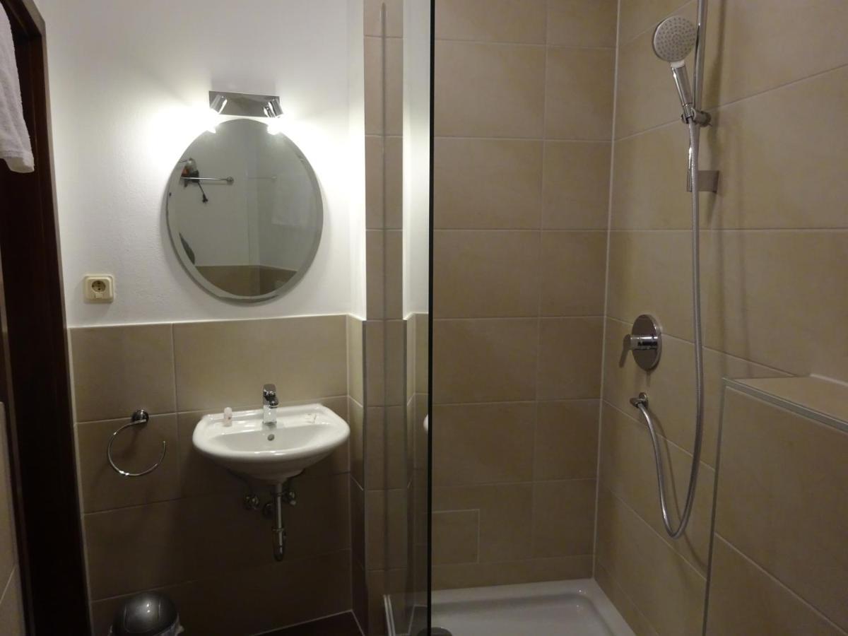 Hotel Weingaertner MHG Extérieur photo